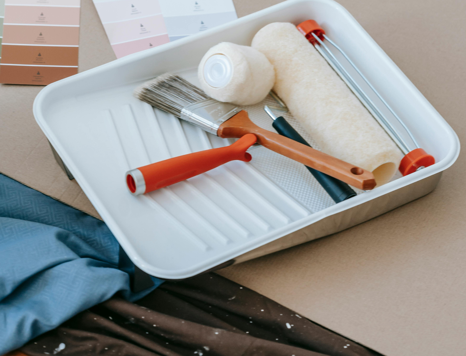 Peintre professionnel avec matériel de qualité — Pinceau Elyte, Grand Montréal